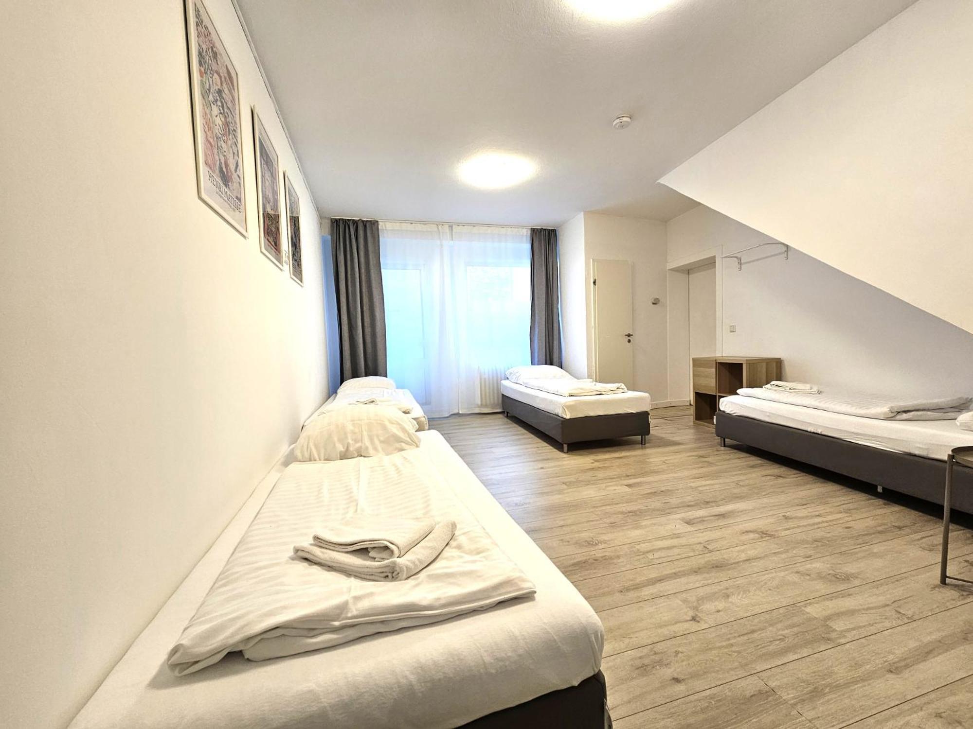 Spacious House Dusseldorf Room photo